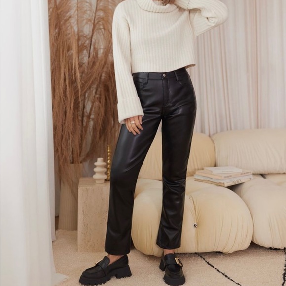 High waisted WILFRED pleather pants from Aritzia. Size 2 LIKE NEW - Picture 4 of 5
